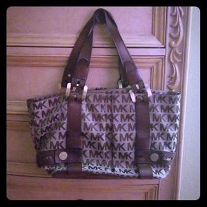 Michael Kors tote